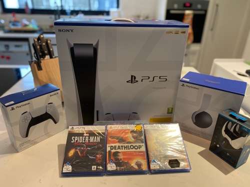 PS5 Bundle plus extras (Sealed)