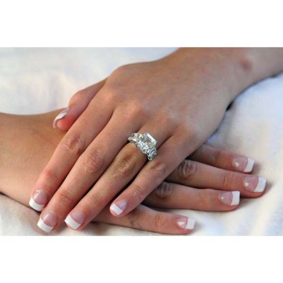 18K WHITE GOLD PLATED SIMULATED DIAMOND LADIES RING