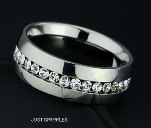 STUNNING STAINLESS STEEL SIMULATED DIAMOND LADIES RING