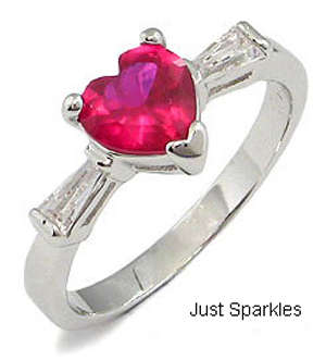 PRETTY 18K WHITE GOLD PLATED SIMULATED RUBY LADIES RING
