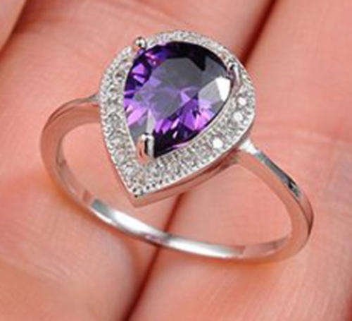 STUNNING 18K WHITE GOLD PLATED SIMULATED AMETHYST LADIES RING