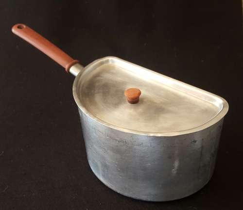 RARELY SEEN 1960'S CROWN MERTON HALF-ROUND POTS