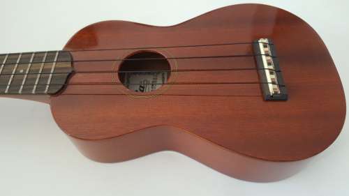 ORIGINAL JAPANESE ARIA AU-120 UKULELE MINT IN BOX WITH OWNERS MANUAL