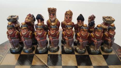 Chess Set - Aztec Mayan Indians vs Spanish Conquistadors Boxed #FolkArt #MexicanArt