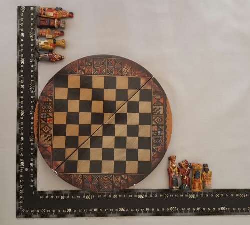 Chess Set - Aztec Mayan Indians vs Spanish Conquistadors Boxed #FolkArt #MexicanArt