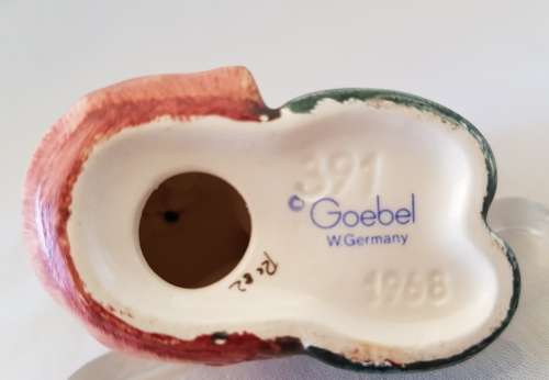 Delightfull Hummel Goebel Figurine # 391 "Girl with Trumpet"