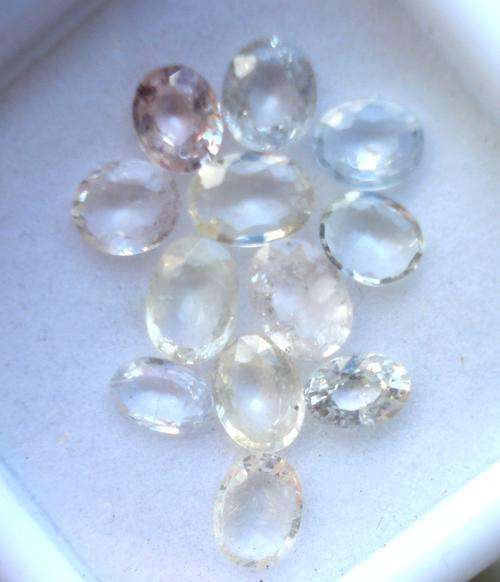 100% NATURAL AND UNTREATED CEYLON SAPPHIRES!  8.890 CTS!  STUNNING LOT OF 12 GEMS