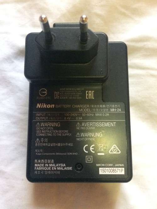 Nikon Genuine Battery Charger MH-24