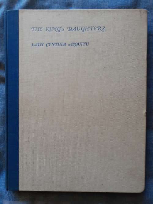 British Royals: 4 books/ booklets from Queen Elizabeth II`s younger days