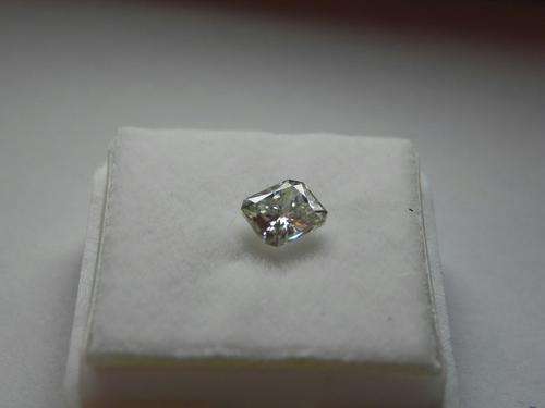 Sparkling 0.77 ct 5.70 x 5.05 mm K color  Radiant Cut SI1