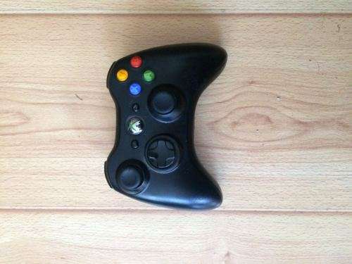 XBOX 360 Cosole 500GB with 1 Controller and 4 Games