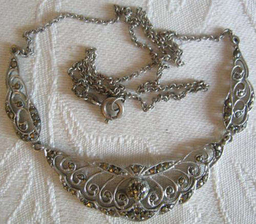 STUNNING FINE STERLING SILVER, SET WITH *SPARKLING* MARCASITE STONES, NECKLACE.