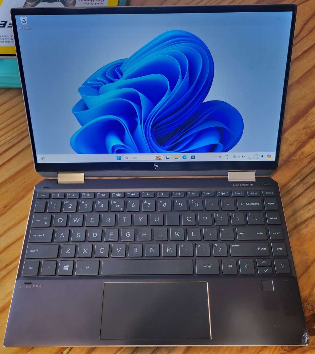 Touchscreen HP Spectre X360 13 10th Gen i7 1065G7 3.9Ghz,16GB RAM,512GB SSD,13 inch 4K,F/PRINT RDR