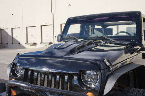 Jeep Wrangler Avenger Hood