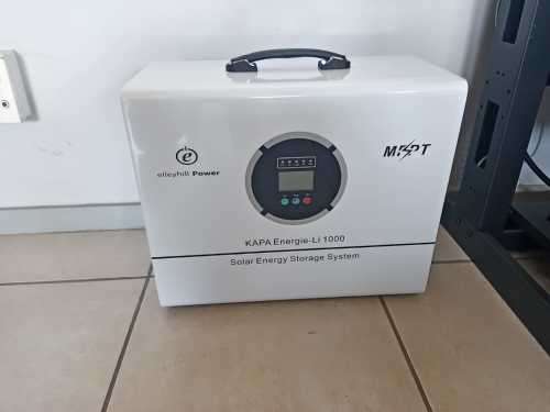 Inverter and built in Lithuim Battery Energie Lithuim 1000 watt