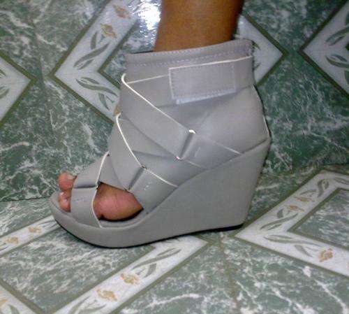 !!! LATEST ARRIVALS !! PREMIUM QUALITY WEDGES BY BEYOND !!!! ** SIZES 3-7 ** ONLY FROM DOCTORNERO!!!