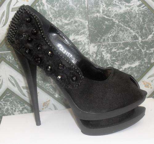 DIRECT FROM THAILAND !!! XMAS ARRIVALS !!!! EXCLUSIVE !!!! ** THE MODEL SUEDE PLATFORM !!! SIZES 3-7