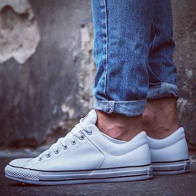 CONVERSE ALL STAR HIGH STREET LEATHER SIZE UK 7 !!MARKET VALUE R1300-00