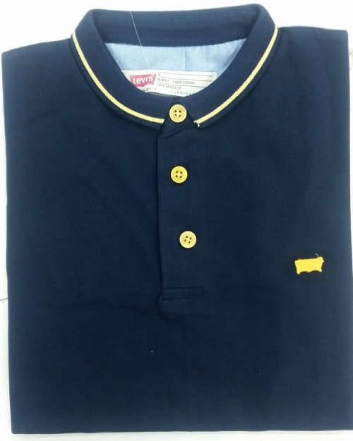 Levi's authentic Polo Golfer Size Large Slim Fit!!!!!!Market value R499.99