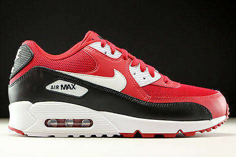 NIKE ORIGNAL AIR MAX 90 ESSENTIAL FOR MEN SIZE UK 8.5 (SA 8.5)!!!!!MARKET VALUE R1999.99