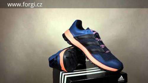 ADIDAS ORIGNAL SLINGSHOT TR FOR WOMEN SIZE UK 5 (SA 5)!!!!!MARKET VALUE R1999.99