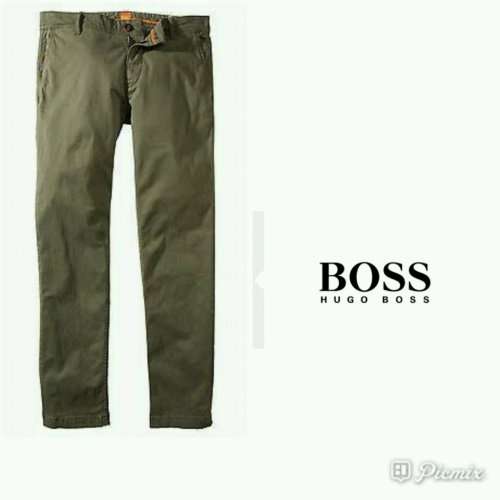 HUGO BOSS ORIGNAL SKINNY CHINO OLIVE COLOUR SIZE 34 !!!MARKET VALUE R1999.99