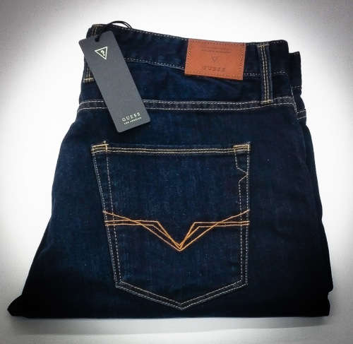 GUESS ORIGNAL MENS SLIM STRAIGHT W28 L32 !!!!!!MARKET VALUE R999.99