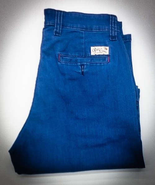 POLO ORIGNAL MENS CLASSIC JEANS SIZE 28  !!!!!!MARKET VALUE R1500.00 NO TAGS