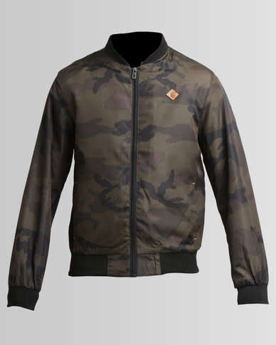 KG ORIGNAL CAMO BOMBER JACKET FOR MEN SIZE LARGE !!!!!! MARKET VALUE R899.99