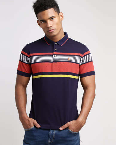 KG ORIGNAL POLO GOLFER FOR MEN SIZE MEDIUM !!!!!! MARKET VALUE R699.99