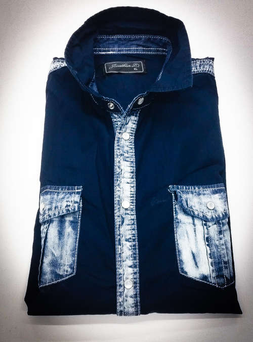 JONATHAN D ORIGNAL MENS SAXON SHIRT SIZE EXTRA LARGE !!!!!!MARKET VALUE R999.99