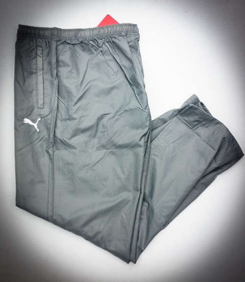 PUMA ORIGNAL TRACK PANTS FOR MEN SIZE 2XL  !!!!!!MARKET VALUE R799.99