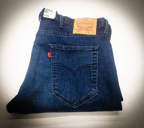 LEVI"S ORIGNAL 511 JEANS FOR MEN SIZE W36 L32 !!!!!!MARKET VALUE R999.99