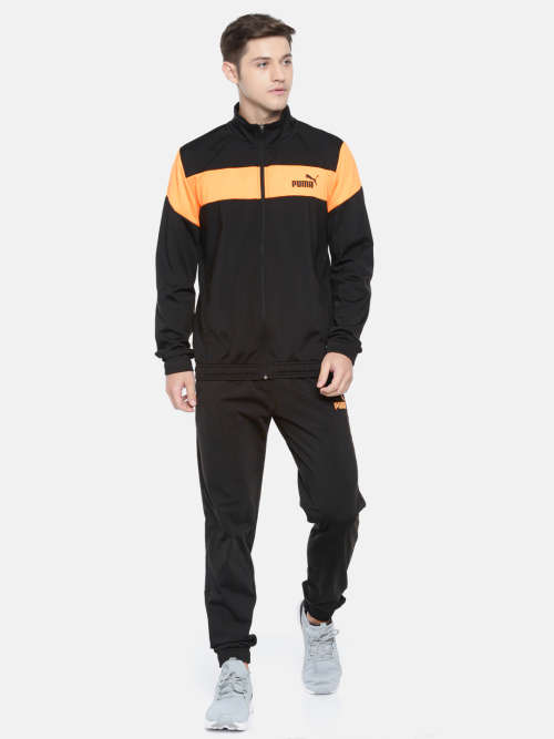 PUMA FULL TRACKSUIT FOR MEN SIZE MEDIUM !!!!!! MARKET VALUE R1499.99