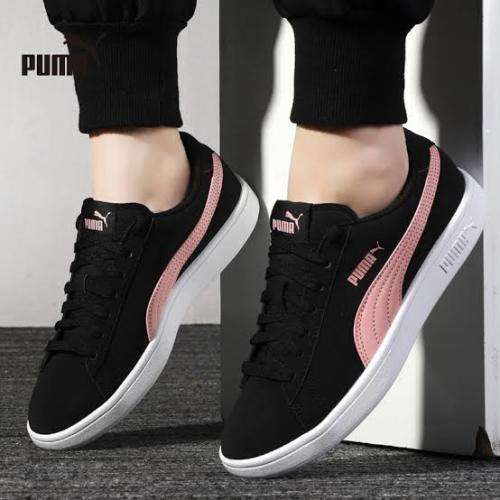 Puma Smash For Women Size Uk 7 (Sa 7) !!!!!!  Value R1299.99