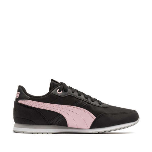 Puma ST Runner For Women Size Uk 4 (Sa 4) !!!!!!  Value R1299.99