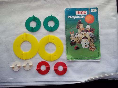 Pompon set
