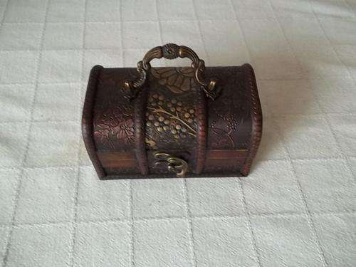 jewellery box, wood, treasure chest with handle, large no 2