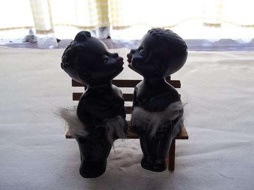 salt and pepper set, kids sitting on bench