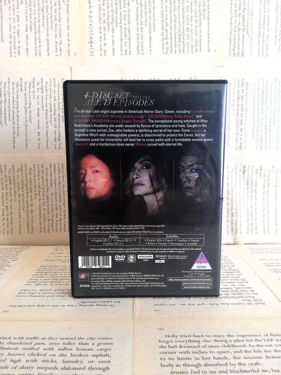 American Horror Story: Coven Season 3 [DVD]