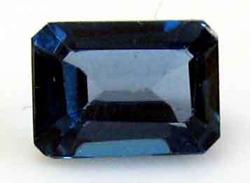 7.20 x 5.30 mm emerald cut '' London '' Blue Topaz 1.10 cts