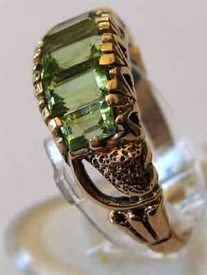 Lovely  - 9K Solid Gold and Genuine Peridot  Ring.