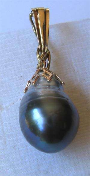 18 ct  Yellow Gold and South Sea Pearl Peandant.