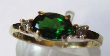 Beautiful 9ct Solid Gold, Genuine Tsavorite & Diamonds  Ring