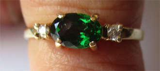 Beautiful 9ct Solid Gold, Genuine Tsavorite & Diamonds  Ring