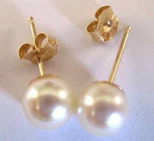 14 ct Solid Gold and Genuine Cultured Pearls Stud/  Earrings