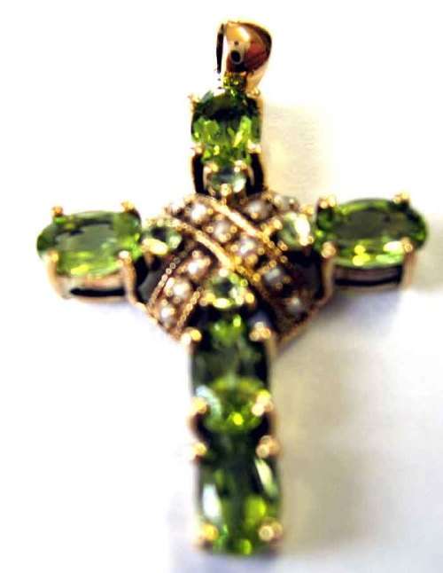 9ct Solid Yellow Gold Genuine Peridots and Pearls Pendant/ cross