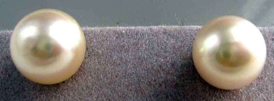 14 k Solid Gold and  Genuine Cultred Pearls Earrings