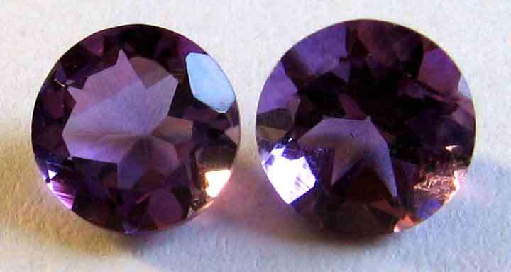 1 lot, 2 Pieces of 7.00 mm Round cut Amethysts T. W. 2.00 ct.