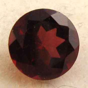 Genuine 8.00 mm Round Faceted cut Garnet  2.20 ct.